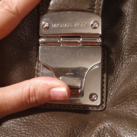 Michael Kors Dark Olive  Leather Shoulder Bag - Picture 3 of 14